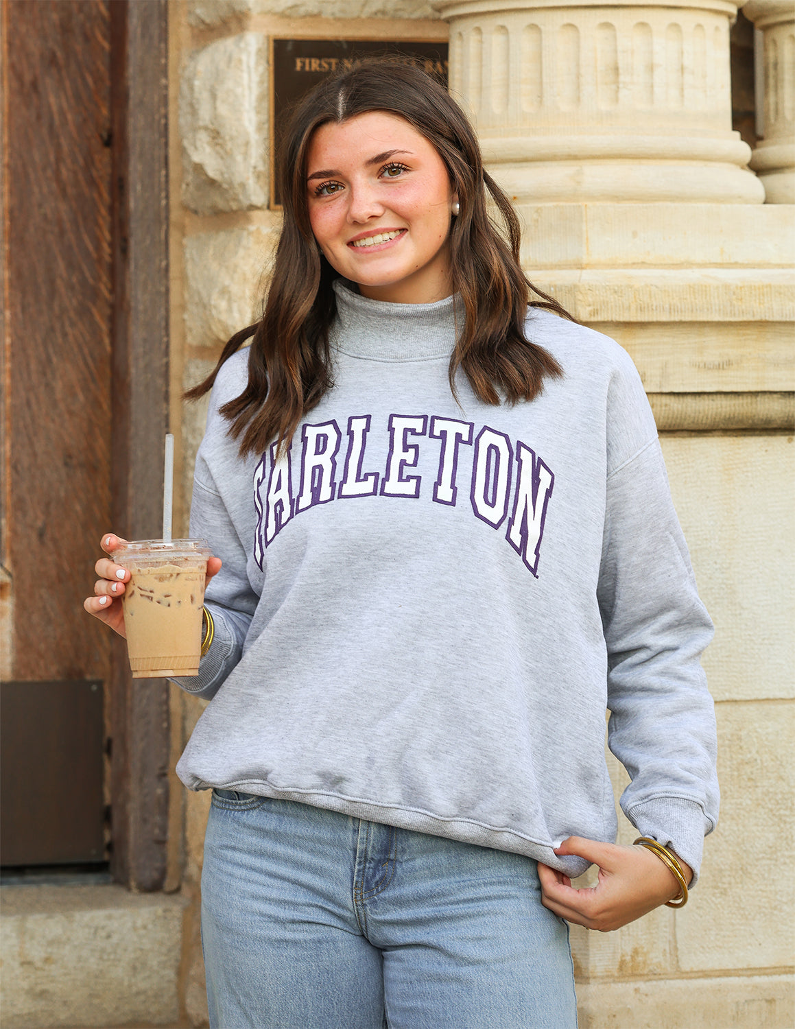 TSU Puff Outline Arch Mockneck Sweatshirt