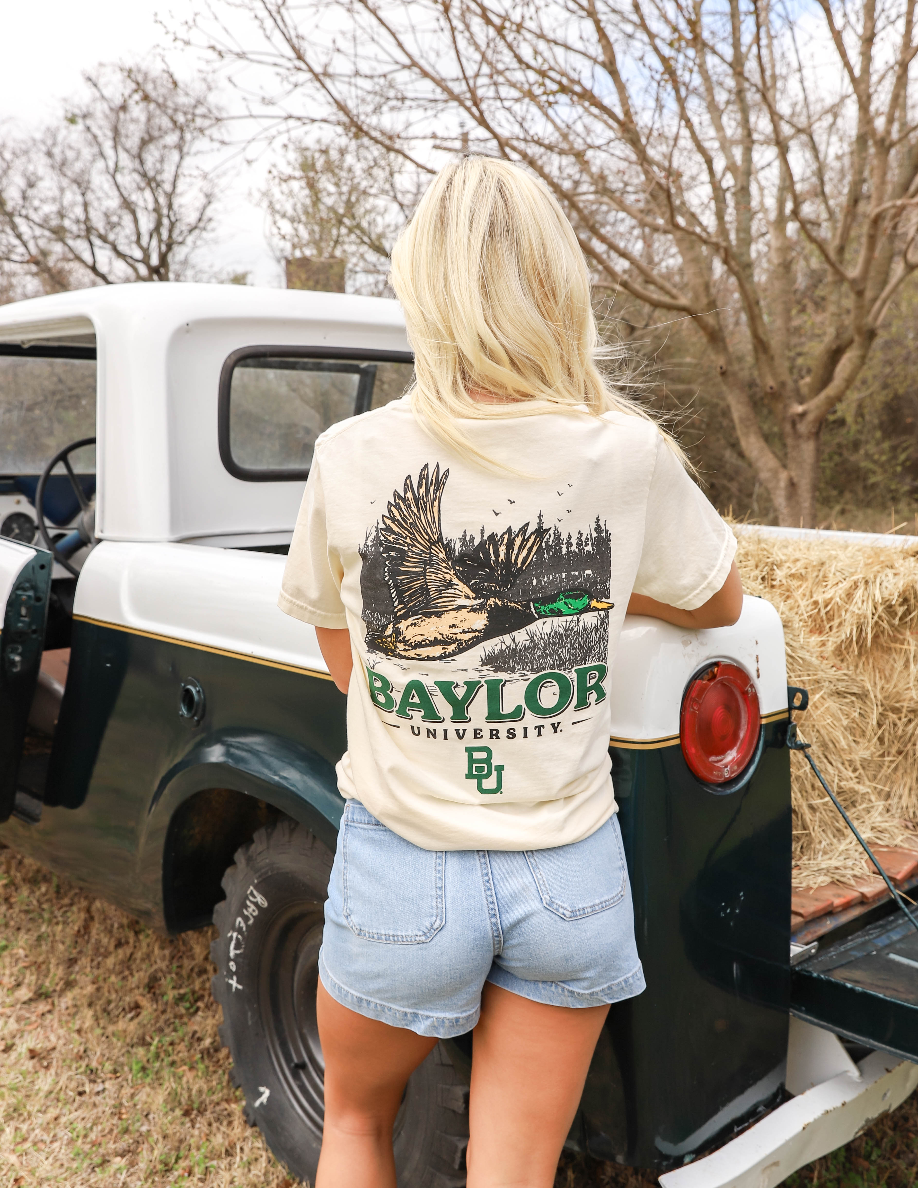 BU Wings Spread Short Sleeve